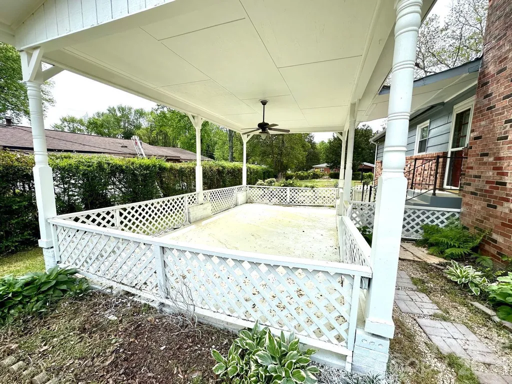 1003 Robinhood Lane Kannapolis NC 28081