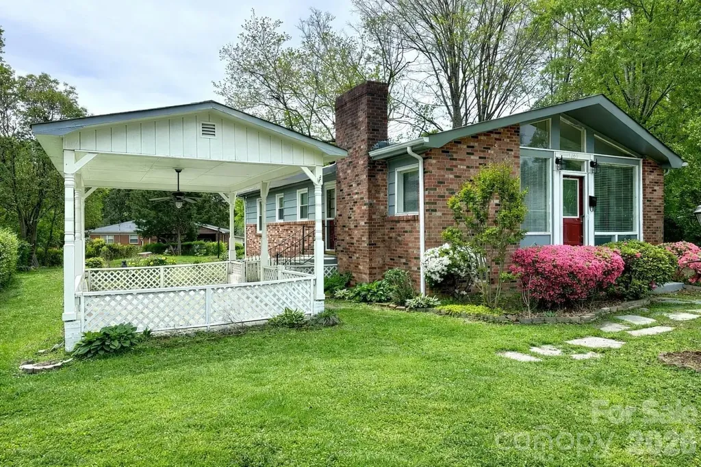 1003 Robinhood Lane Kannapolis NC 28081