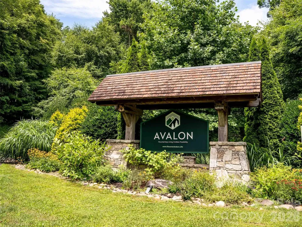 #38 Sleepy Hollow Drive Waynesville NC 28785
