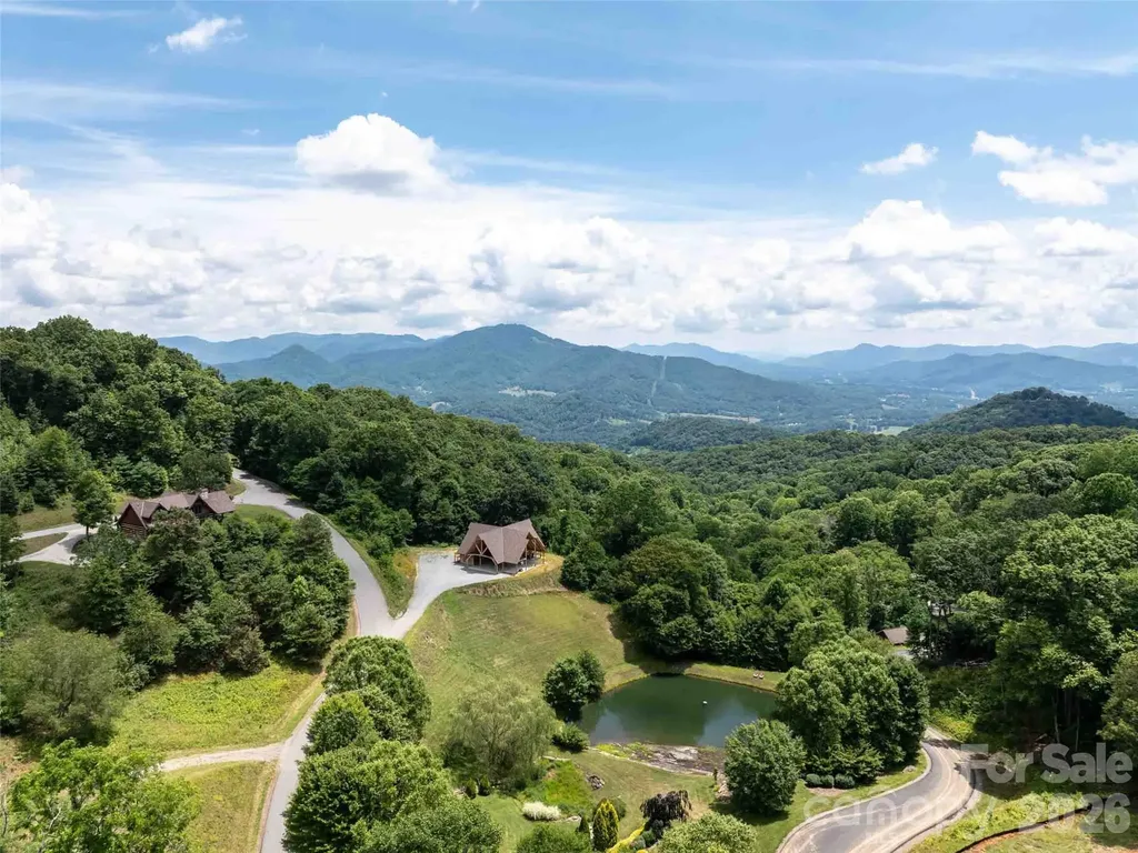 #38 Sleepy Hollow Drive Waynesville NC 28785