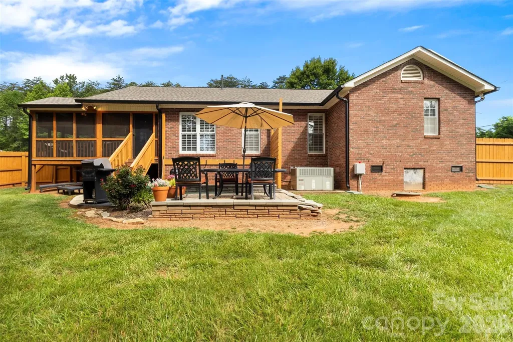 7760 Wallace Lane Denver NC 28037
