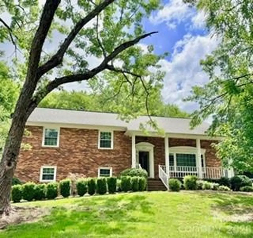 6725 Windyrush Road Charlotte NC 28226