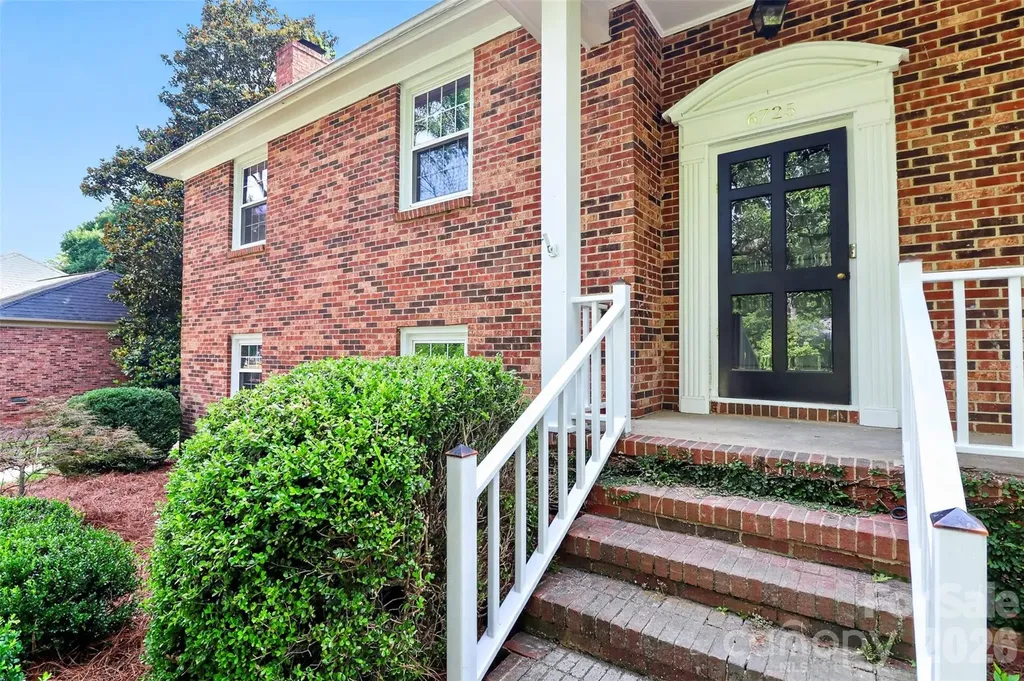 6725 Windyrush Road Charlotte NC 28226