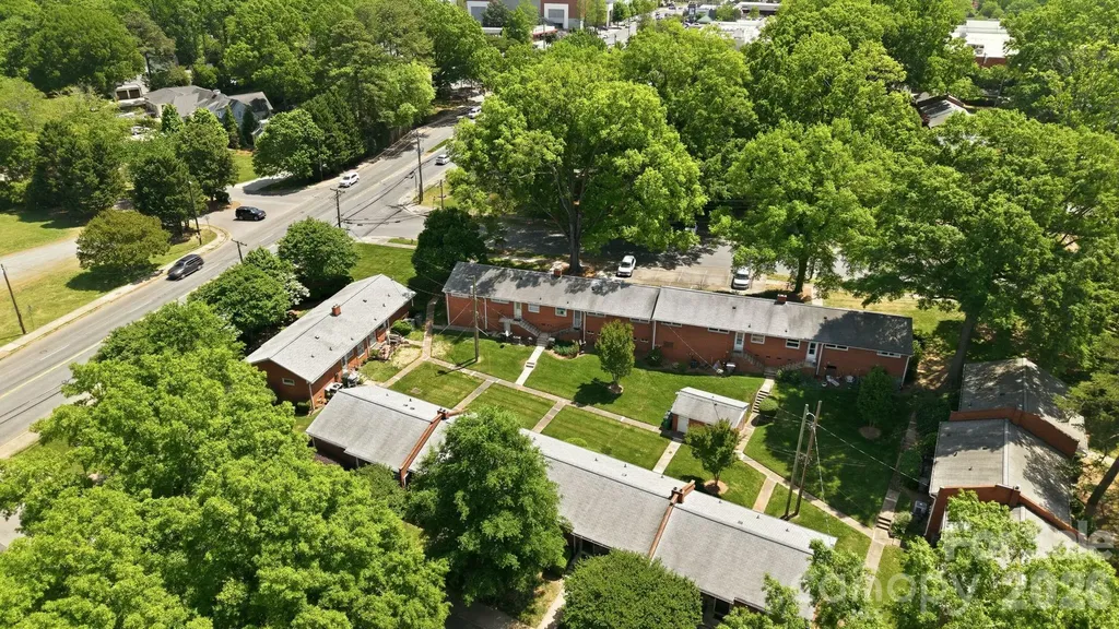 4500 Woodlark Lane Charlotte NC 28211