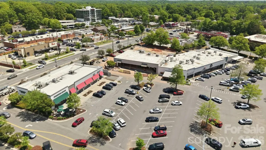 4500 Woodlark Lane Charlotte NC 28211