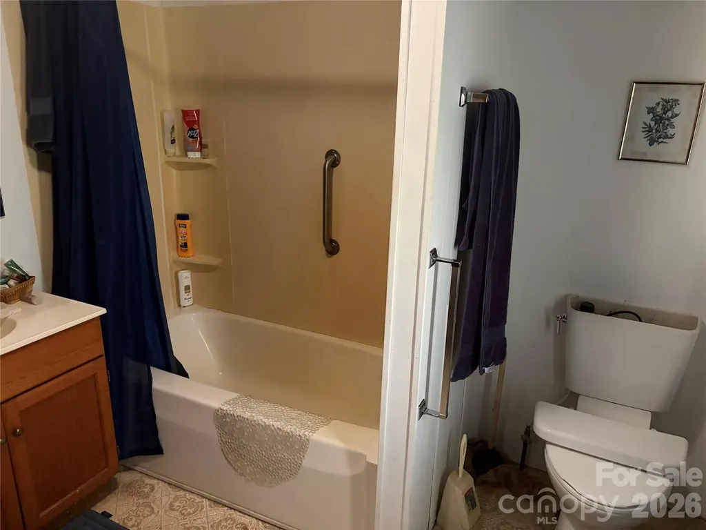 42 Country Meadows Road Burnsville NC 28714