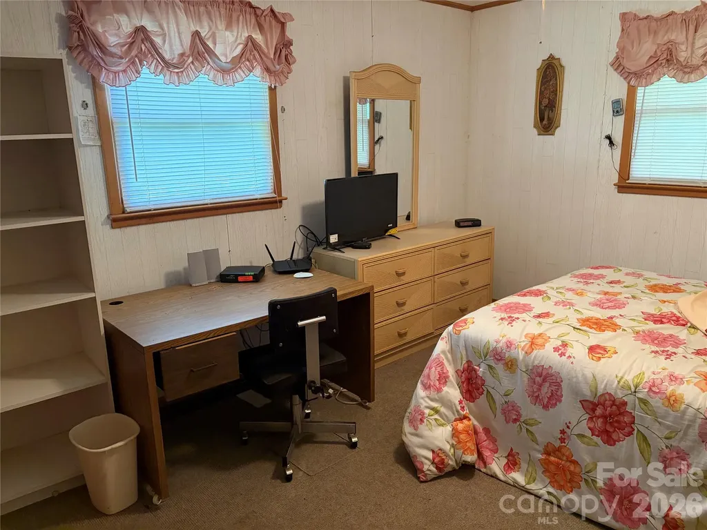 42 Country Meadows Road Burnsville NC 28714