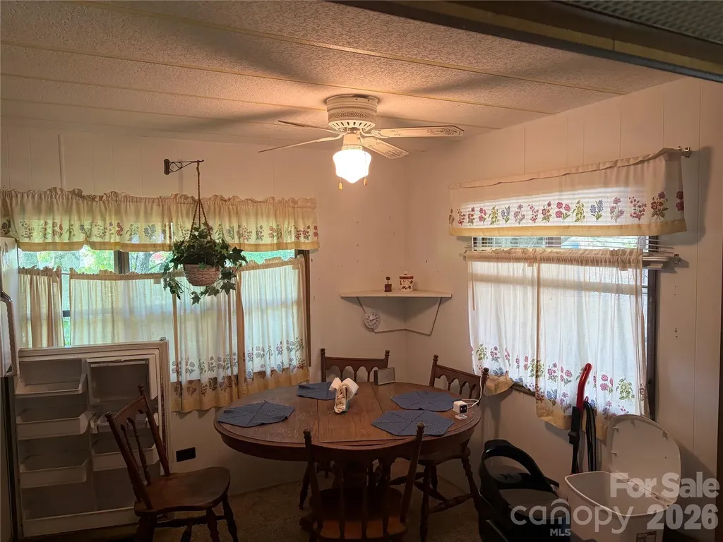 42 Country Meadows Road Burnsville NC 28714