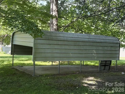 42 Country Meadows Road Burnsville NC 28714