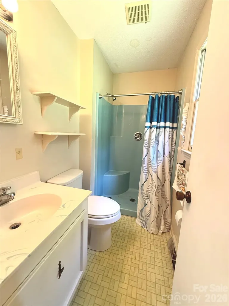 1106 Laurel Woods Drive Gastonia NC 28052