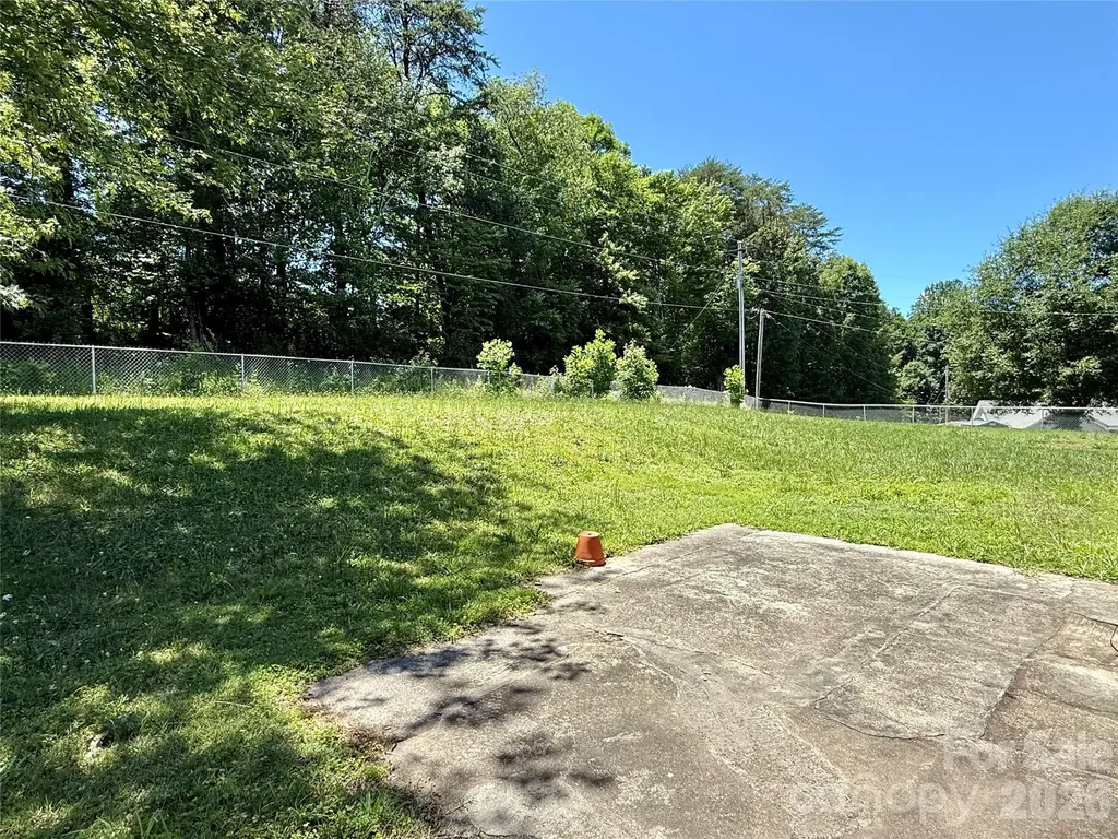 1106 Laurel Woods Drive Gastonia NC 28052