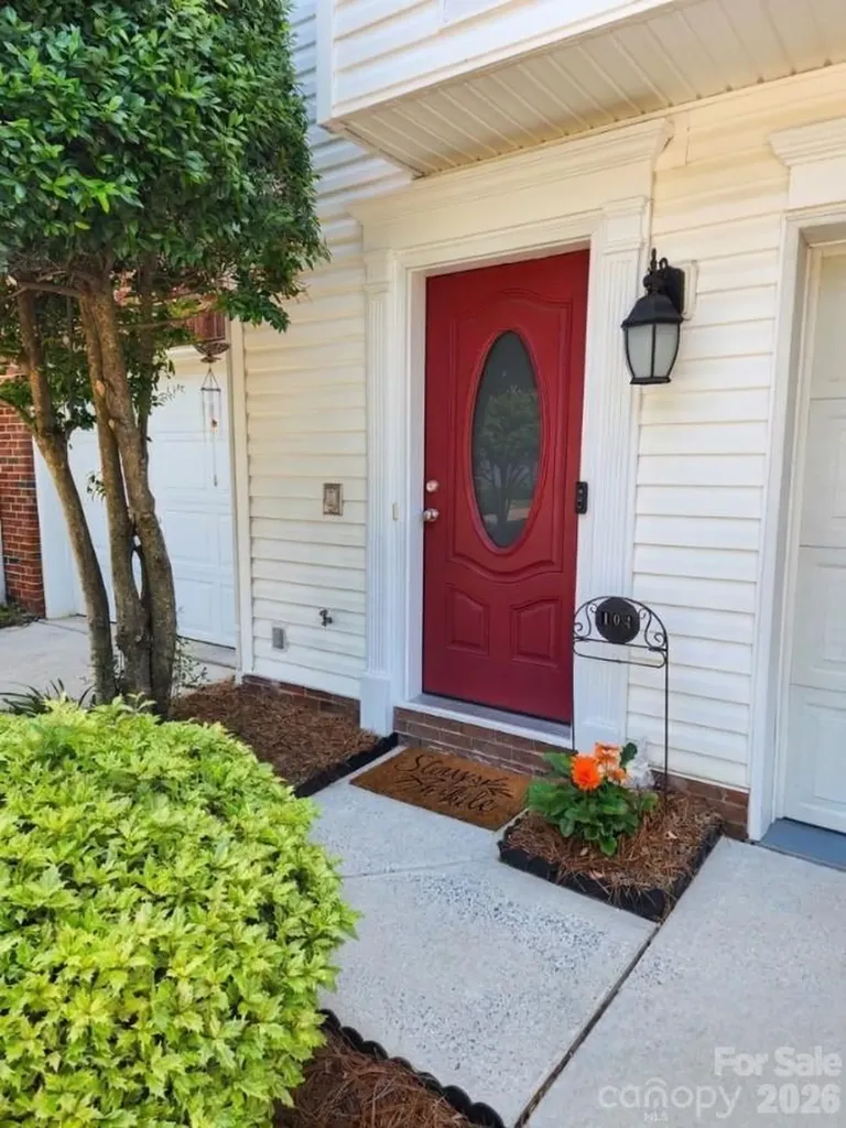 104 Rock Ridge Lane Mount Holly NC 28120
