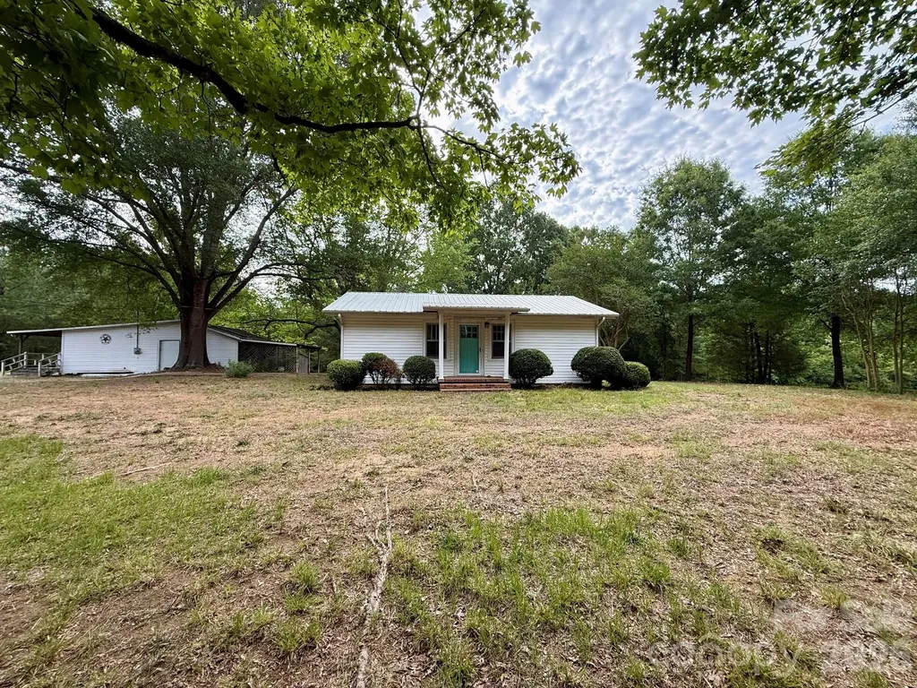 5059 Brown Creek Church Road Wadesboro NC 28170