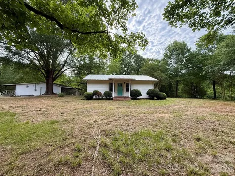 5059 Brown Creek Church Road Wadesboro NC 28170