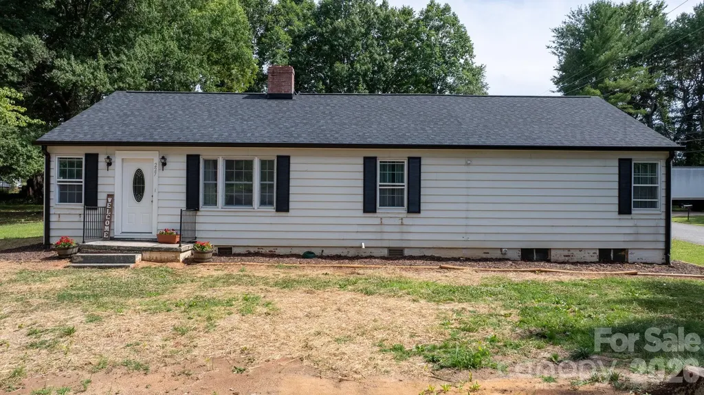 227 W 27th Street Newton NC 28658