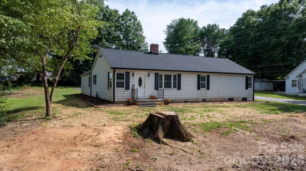 227 W 27th Street Newton NC 28658