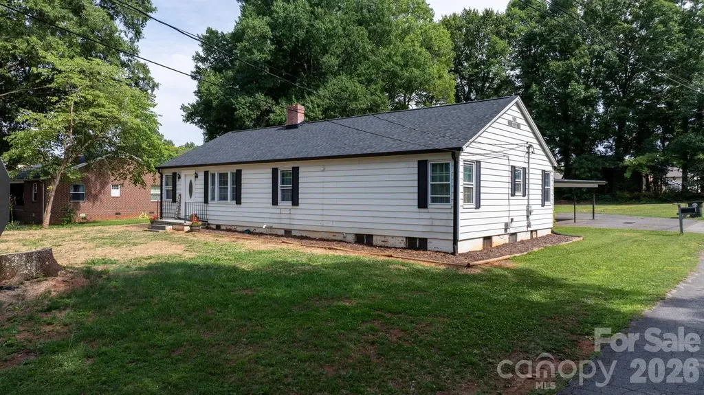 227 W 27th Street Newton NC 28658