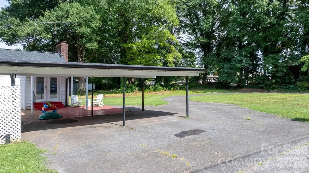 227 W 27th Street Newton NC 28658