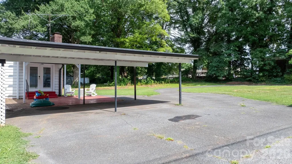 227 W 27th Street Newton NC 28658