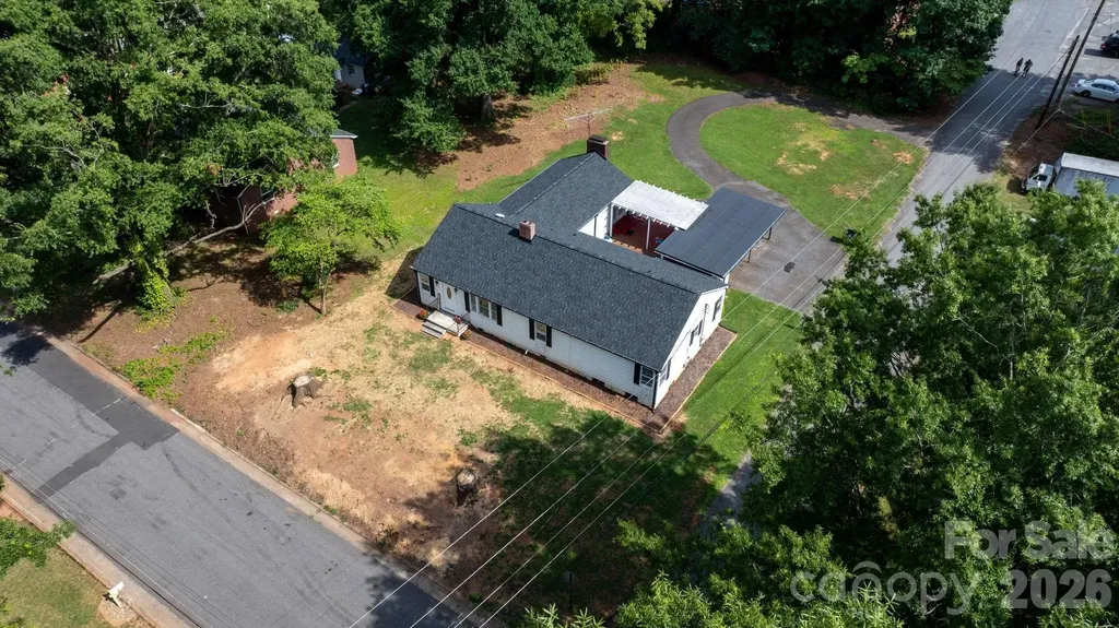 227 W 27th Street Newton NC 28658