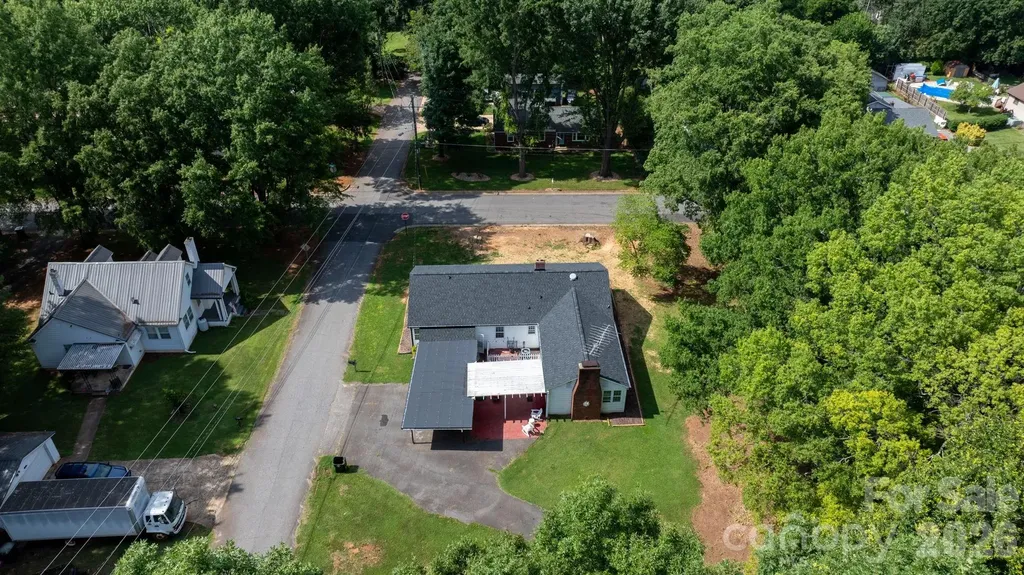 227 W 27th Street Newton NC 28658