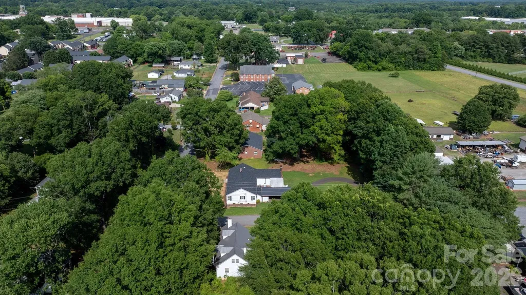 227 W 27th Street Newton NC 28658