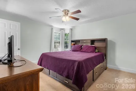 227 W 27th Street Newton NC 28658