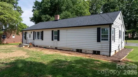 227 W 27th Street Newton NC 28658