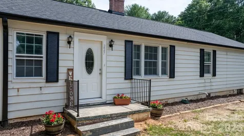227 W 27th Street Newton NC 28658