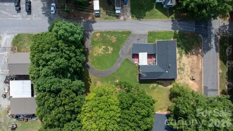 227 W 27th Street Newton NC 28658