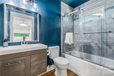 9 Bramlett Court Asheville NC 28806