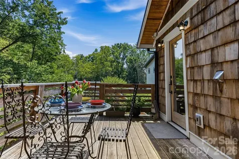 9 Bramlett Court Asheville NC 28806
