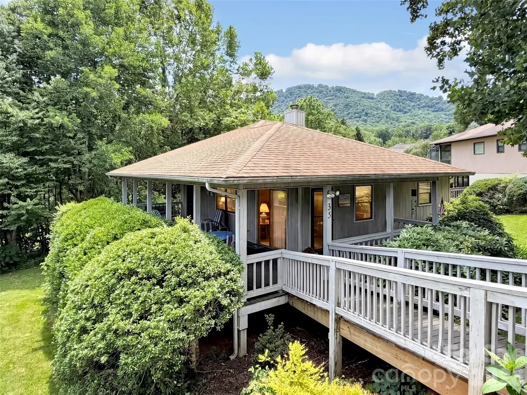 Waynesville NC, 35 Talon Court