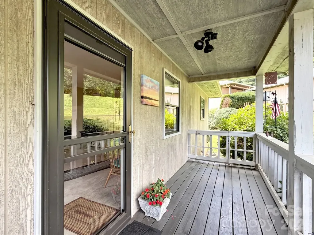 35 Talon Court Waynesville NC 28786
