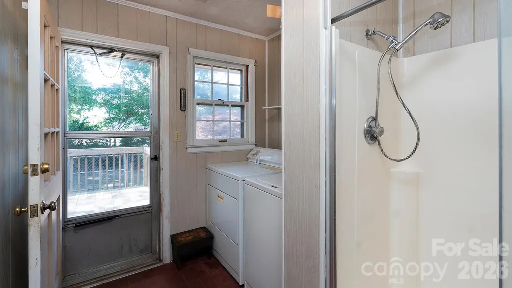 5135 Windward Point Denver NC 28037