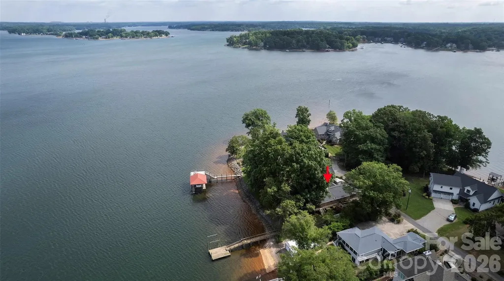 5135 Windward Point Denver NC 28037
