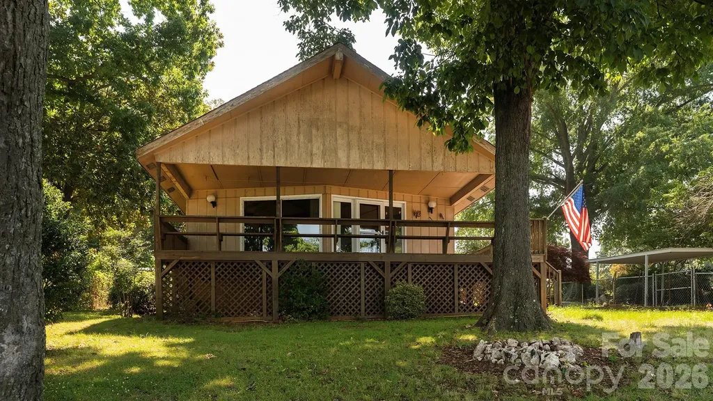 5135 Windward Point Denver NC 28037