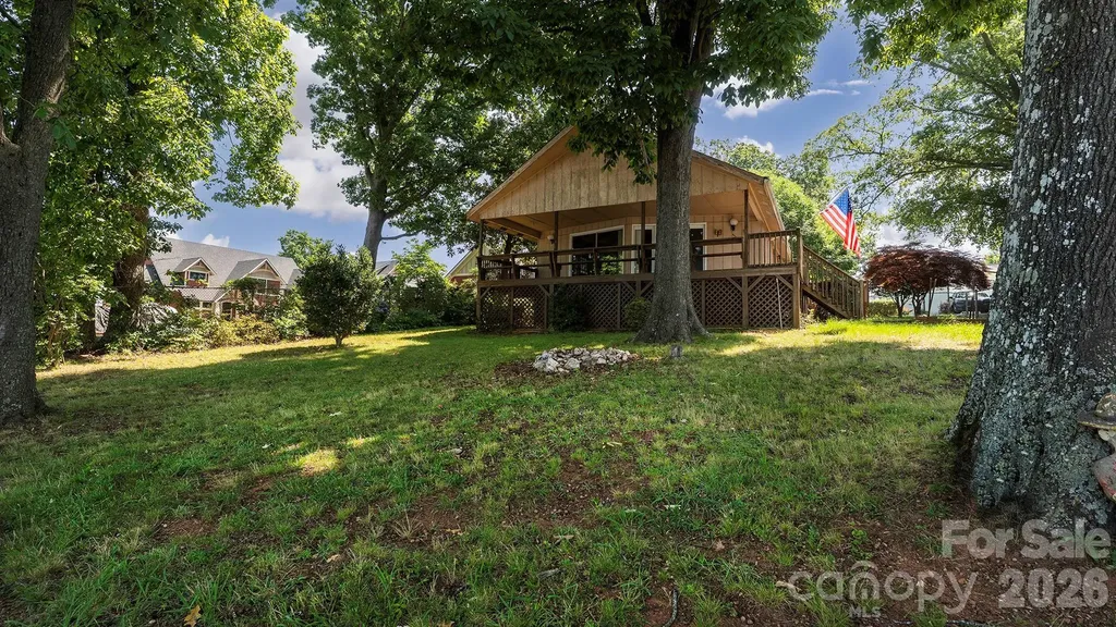 5135 Windward Point Denver NC 28037