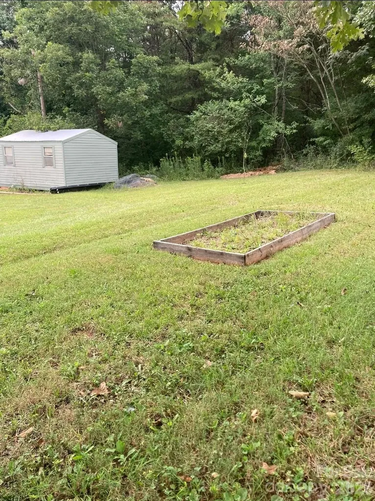 2044 Clareview Drive Conover NC 28613
