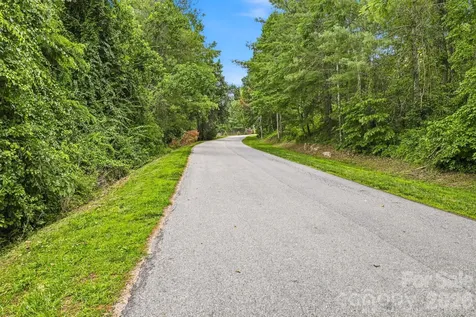 999 Perrion Avenue Weaverville NC 28787