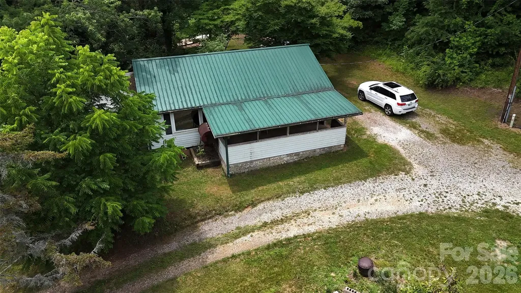 402 Sharon Road Fairview NC 28730
