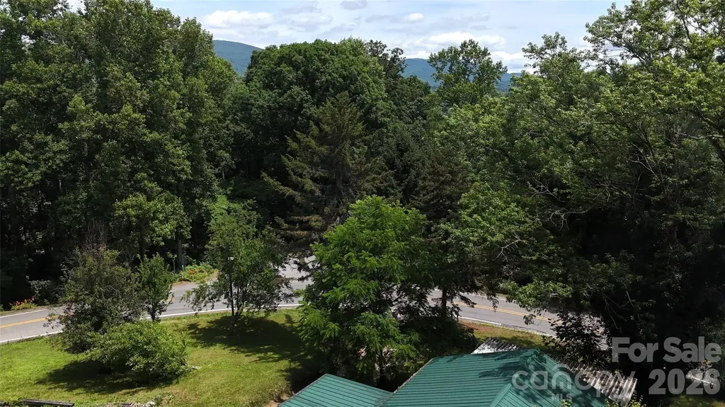 402 Sharon Road Fairview NC 28730