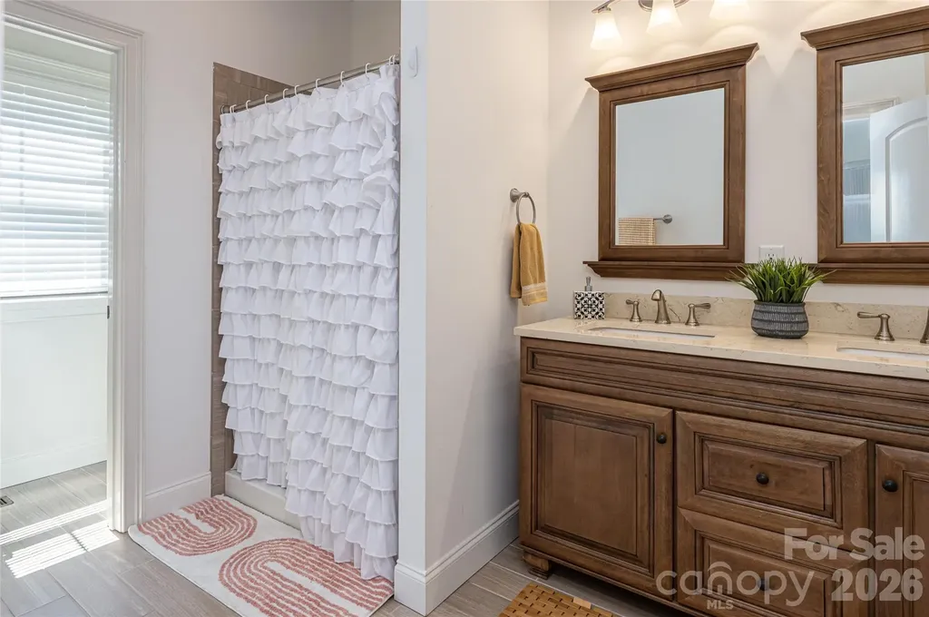 17 Asher Lane Arden NC 28704