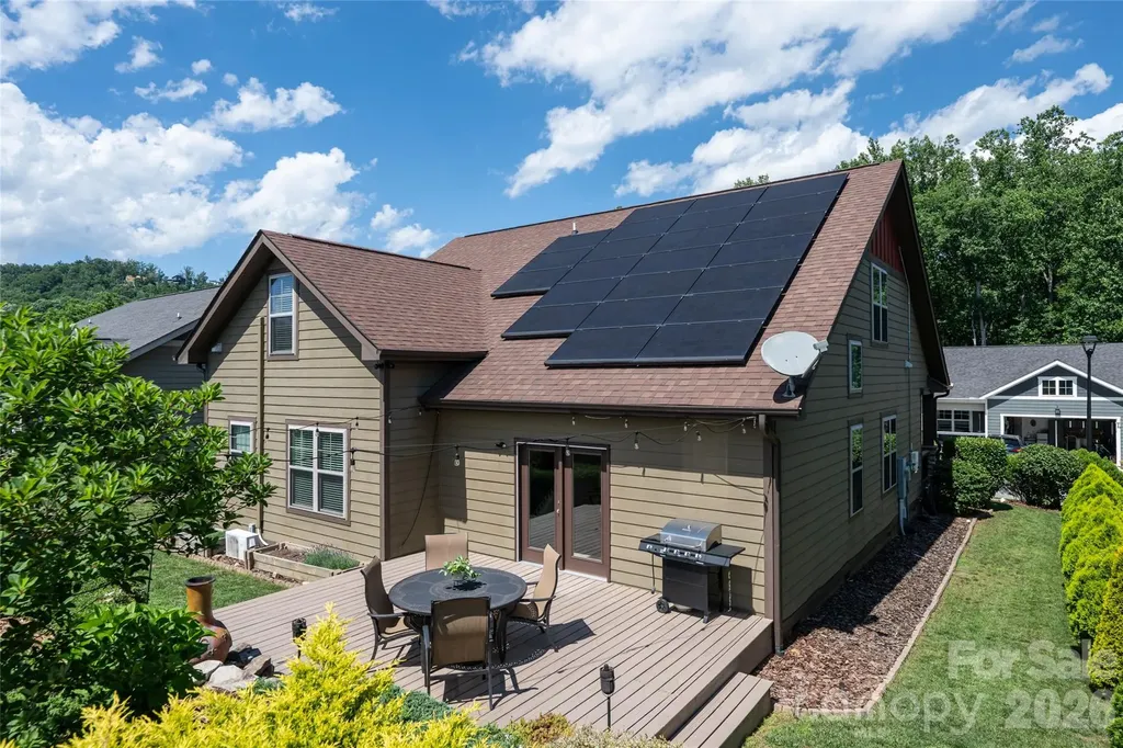 17 Asher Lane Arden NC 28704