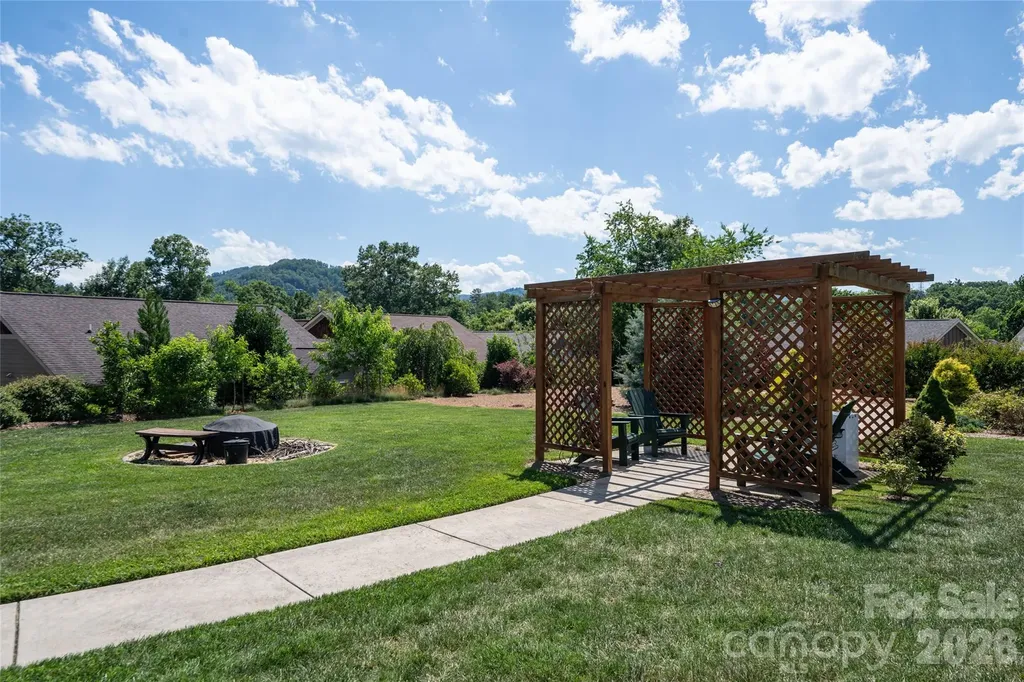 17 Asher Lane Arden NC 28704