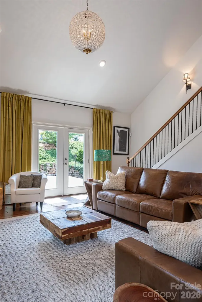 17 Asher Lane Arden NC 28704