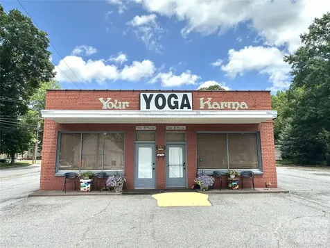 195 W Statesville Avenue Mooresville NC 28115