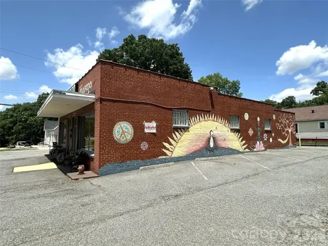 195 W Statesville Avenue Mooresville NC 28115