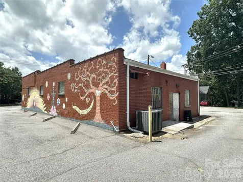 195 W Statesville Avenue Mooresville NC 28115