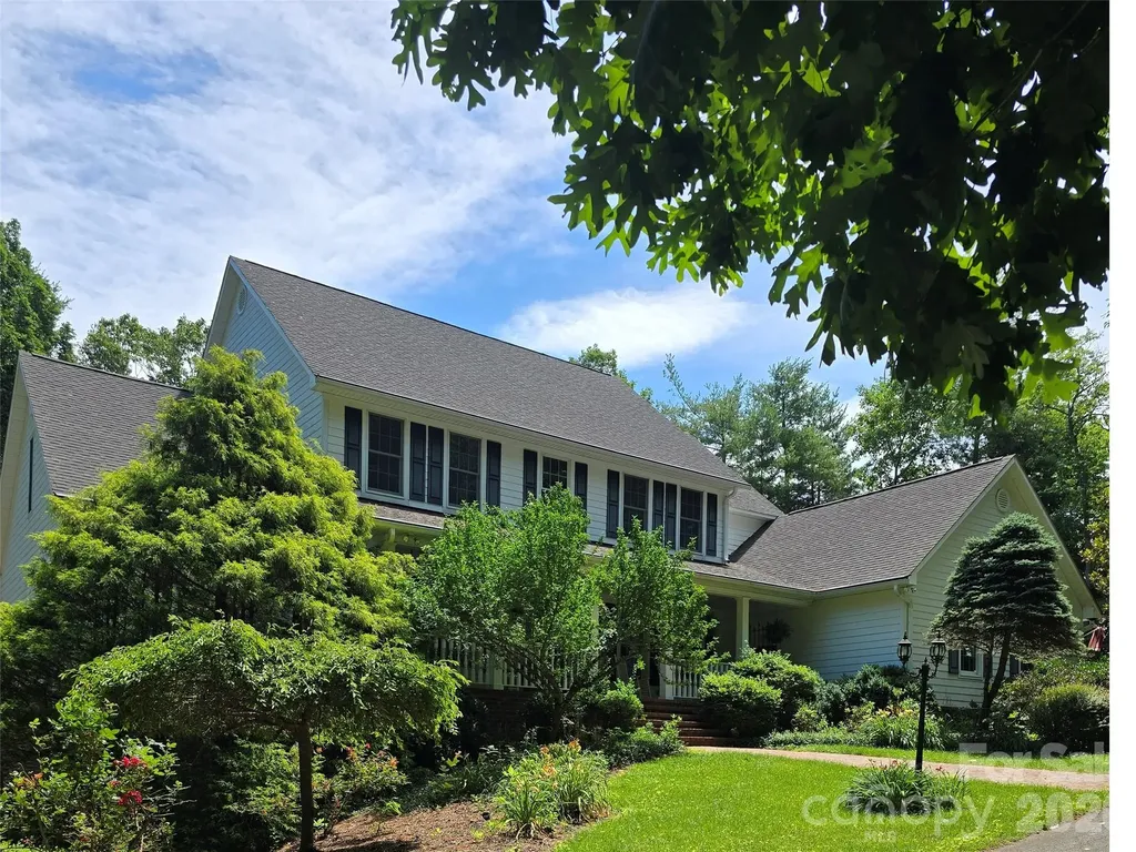 107 Windsong Extension Fairview NC 28730